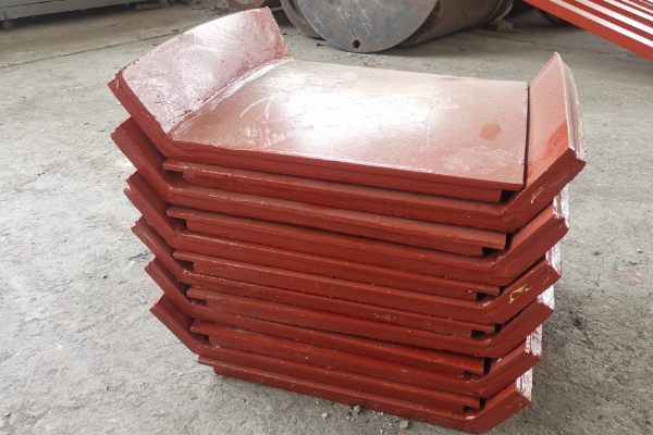 kmtbcr28高铬耐磨衬板 kmtbcr28高铬耐磨衬板