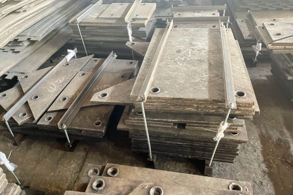 堆焊耐磨复合板哪家质量好 堆焊耐磨复合板哪家质量好