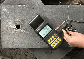 颚式破碎机衬板采用高铬铸铁衬板-这个选择不错[江河]