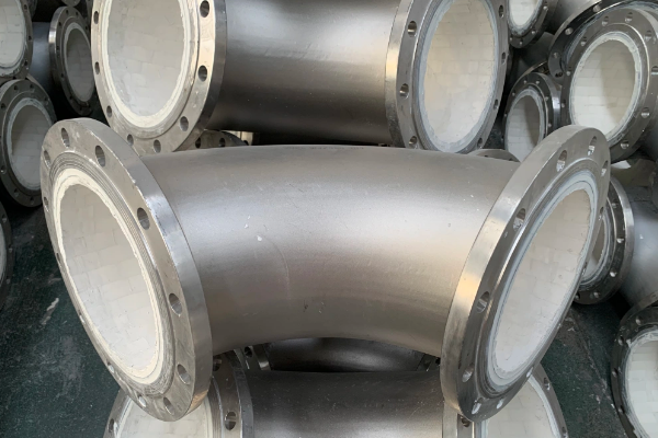 在工业生产中,物料输送管道常常面临磨损、腐蚀和高温等复杂工况的挑战.为了满足这些苛刻条件,物料管304管道+95氧化铝陶瓷的组合应运而生... 在工业生产中,物料输送管道常常面临磨损、腐蚀和高温等复杂工况的挑战.为了满足这些苛刻条件,物料管304管道+95氧化铝陶瓷的组合应运而生...