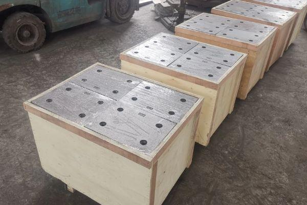 高强度高铬合金熔炼复合耐磨板 高强度高铬合金熔炼复合耐磨板