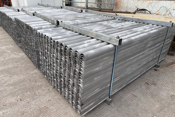 过热器不锈钢防磨瓦